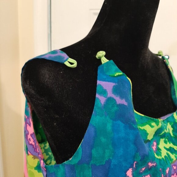 Colorful Abstract Hawaiian Dress - Picture 5 of 7